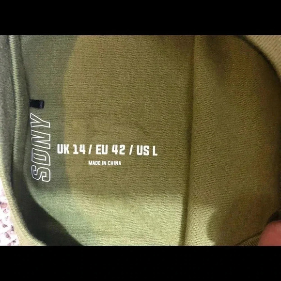 Supply & DEMAND GREEN OVERSIZED CROP TOP - Picture 7 of 8